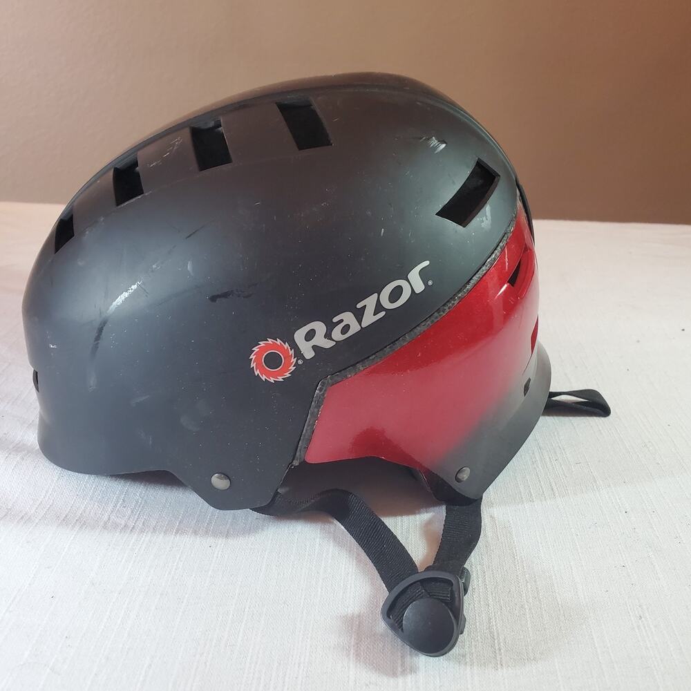 Razor Bike Helmet - Youth Medium